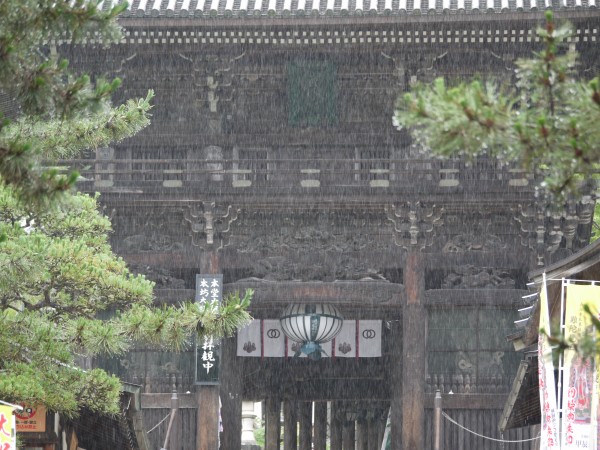 雨のお寺参り　＠6月30日　奈良県・長谷寺